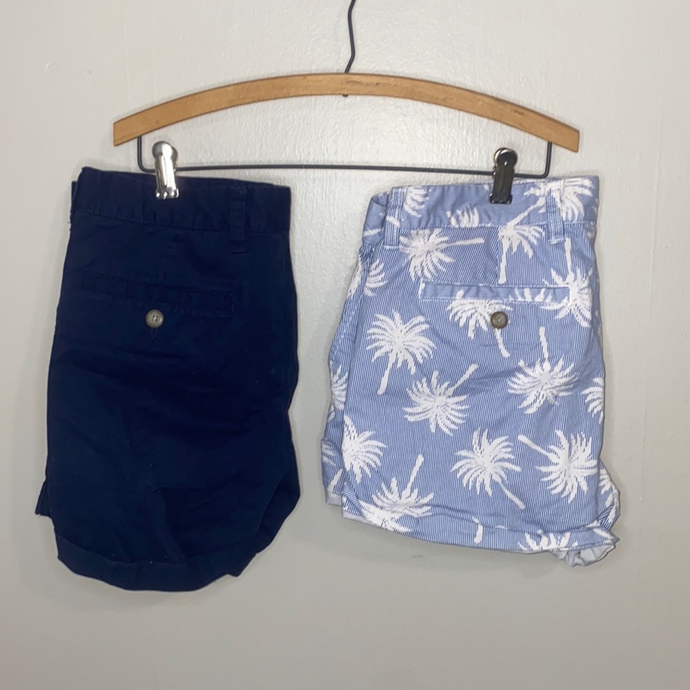 🎈2 Shorts for 1! - Navy Khakis & palm trees!